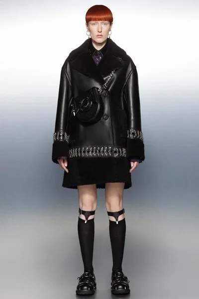 Look 48